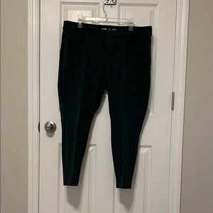 Old Navy Dark Green Stretch Ankle Pants